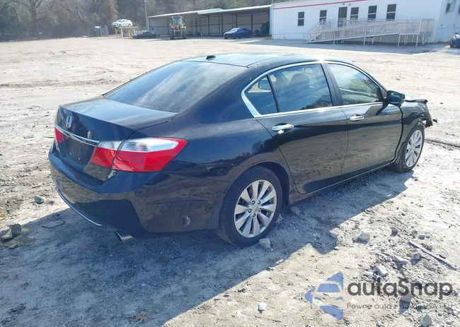 1HGCR2F80EA307005: 44279616