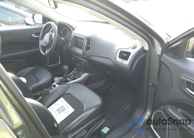 3C4NJDBB9MT560746: 44278883