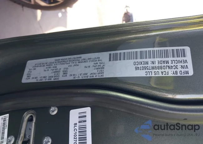 3C4NJDBB9MT560746: 44278883