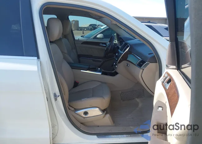 4JGDF7CE7DA121328: 44279023