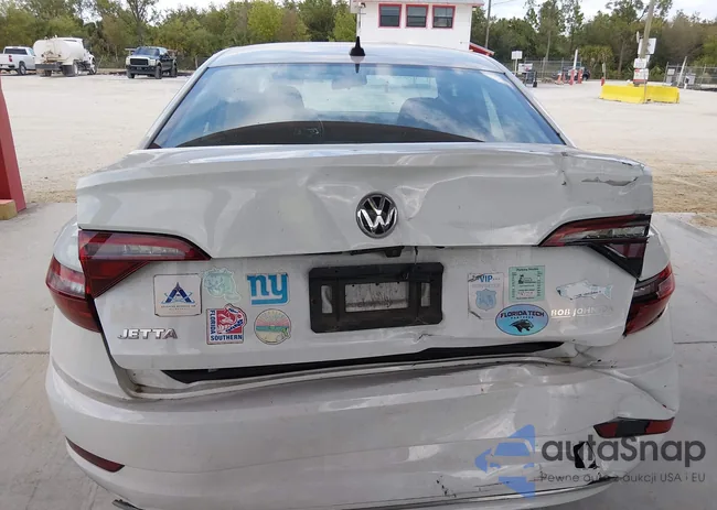 3VWC57BU5MM085361: 44280088