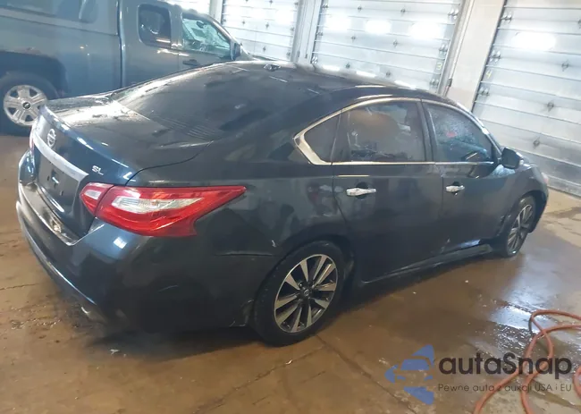 1N4AL3AP5GC128077: 44280112