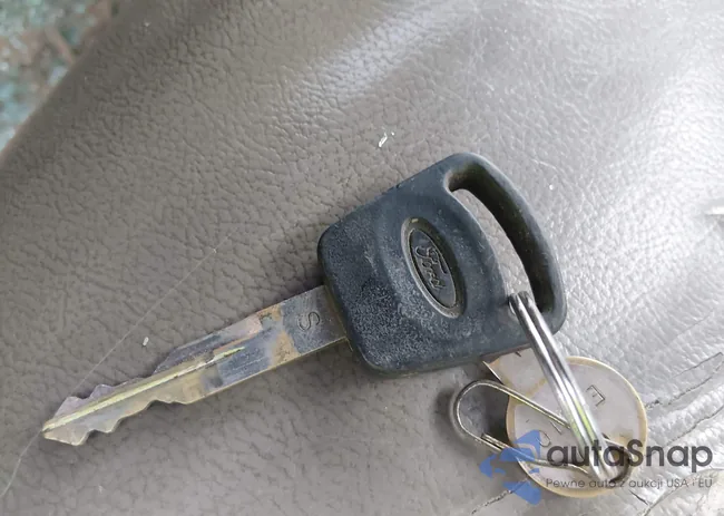 1FTSF21RX8EB58652: 44280170