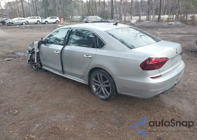 1VWDT7A37HC085243: 44280203