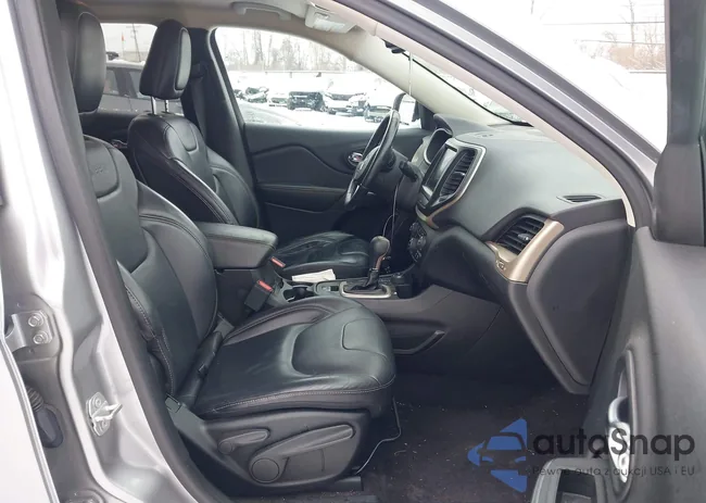 1C4PJMDB0HW520562: 44280289