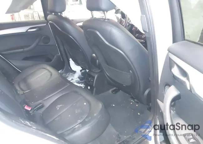 WBXHT3C33GP888359: 44280385