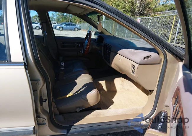 1G1BL52W5SR183207: 44280431