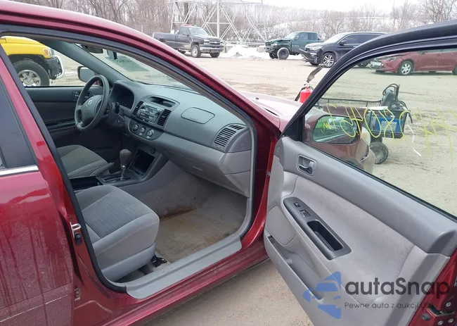 4T1BE32K65U400151: 44280457