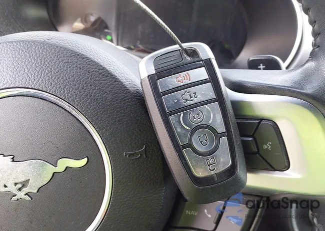 1FA6P8TH9J5135218: 44280531