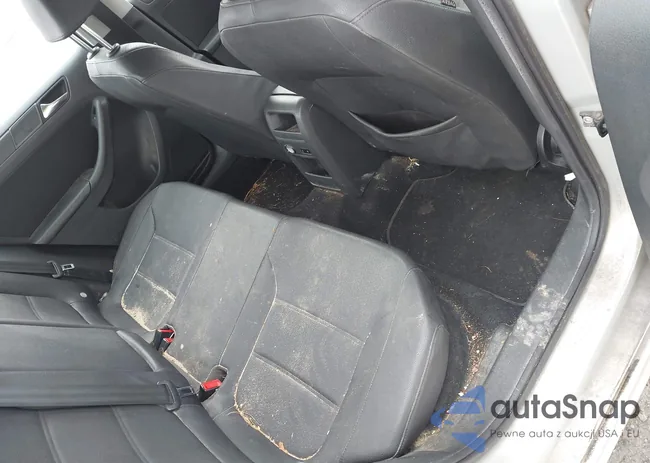 3VWDZ7AJXBM050022: 44280602