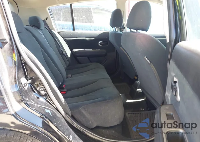 3N1BC1CP8AL463669: 44279697