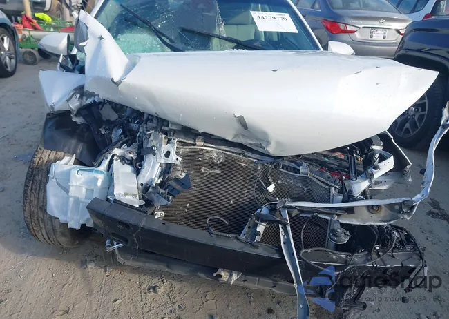 4T1BK1EB9HU256818: 44279770