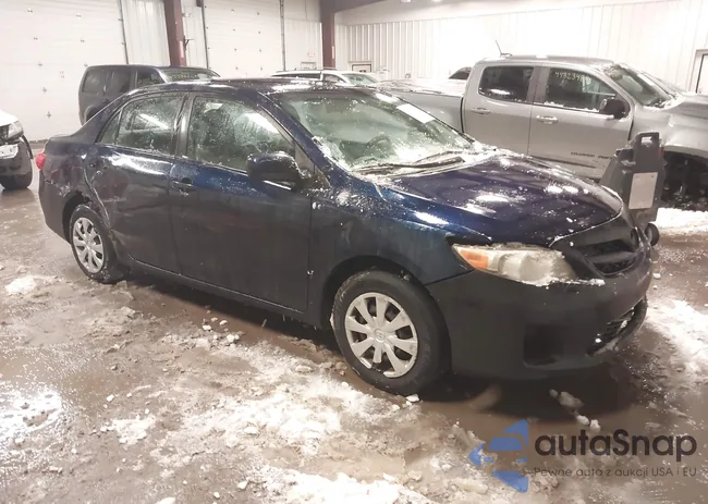 2T1BU4EE3BC686214: 44279769