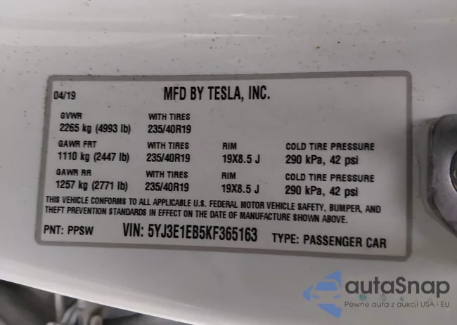 5YJ3E1EB5KF365163: 44279776