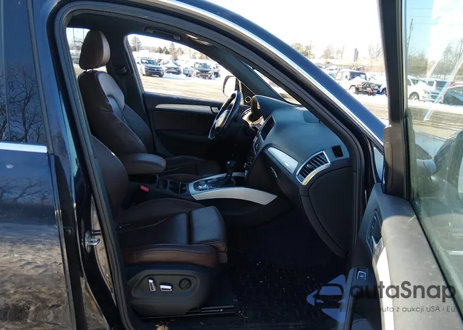 WA1M2AFP9HA043905: 44279786