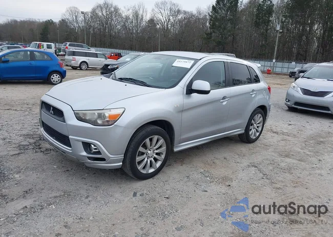 JA4AR4AU6BZ014738: 44279872