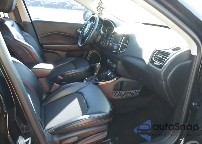 3C4NJCBB2JT374407: 44279873