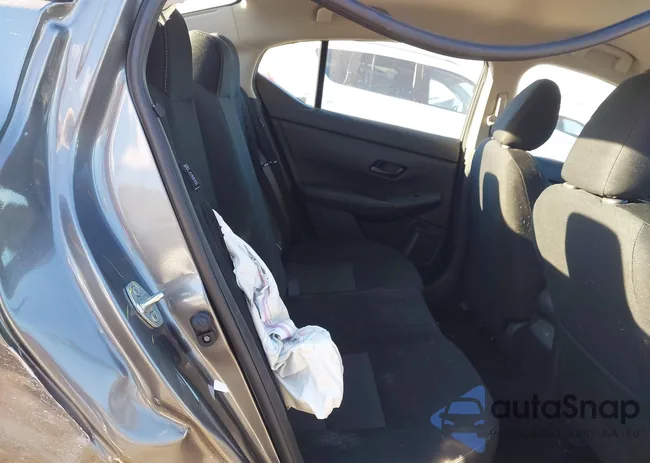 3N1AB8CV2SY393922: 44279964