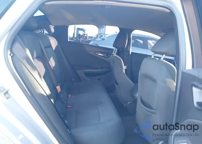 1G1ZB5ST2GF309426: 44281102