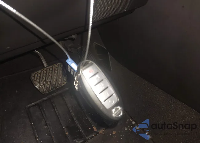 JN8AY2NE2H9706623: 44281147