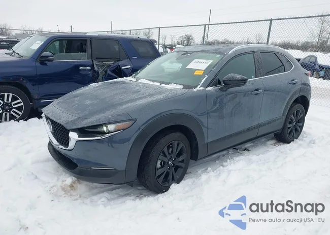 3MVDMBCL7NM456037: 44281149