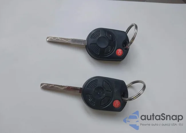 1FMCU0HX9DUB16374: 44281165