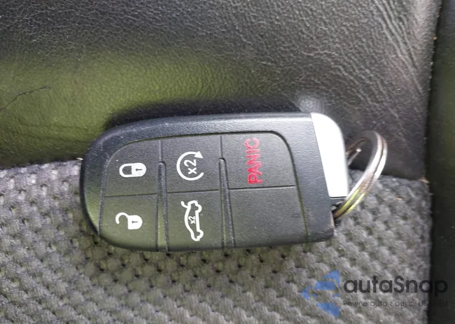 3C4PDCGB1GT117577: 44281180