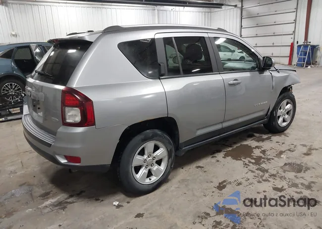 1C4NJCEB2HD102726: 44281278