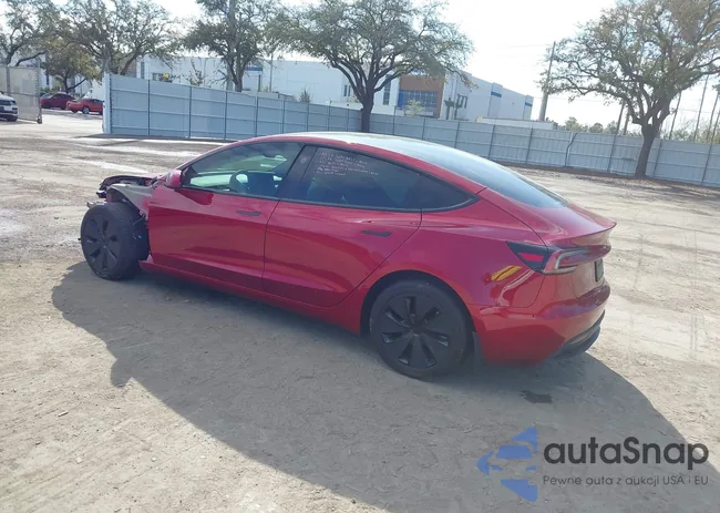 5YJ3E1EB1RF812954: 44281322