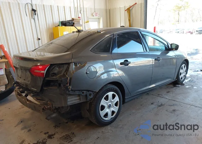 1FADP3E27GL202132: 44281372