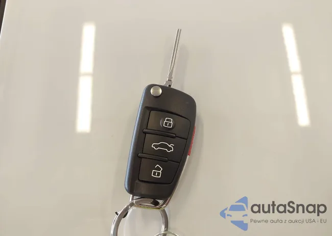 WAUJEGFF6KA078819: 44281386