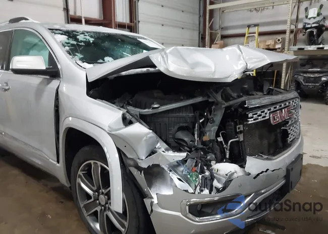 1GKKNXLS1HZ299039: 44281474