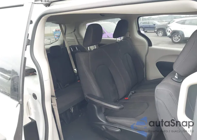 2C4RC1AG7JR125505: 44281610