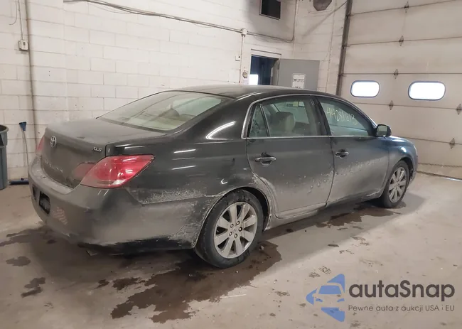 4T1BK36B55U025551: 44281613