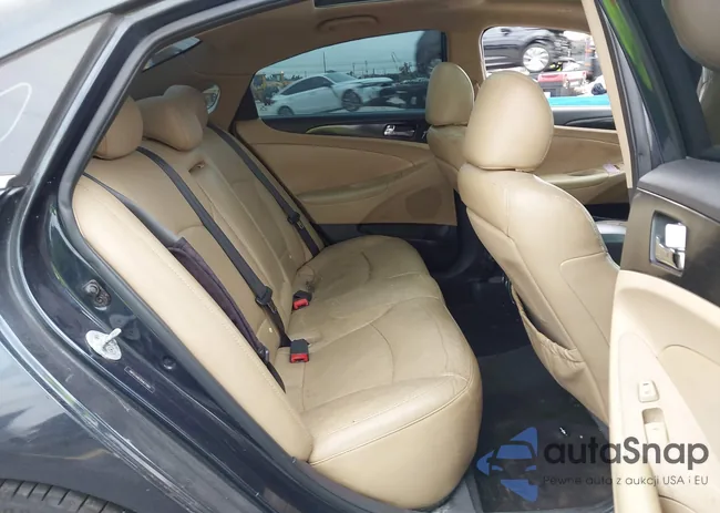 5NPEC4AB3DH677881: 44281625