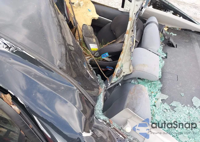 2T1BURHE1EC068287: 44280756