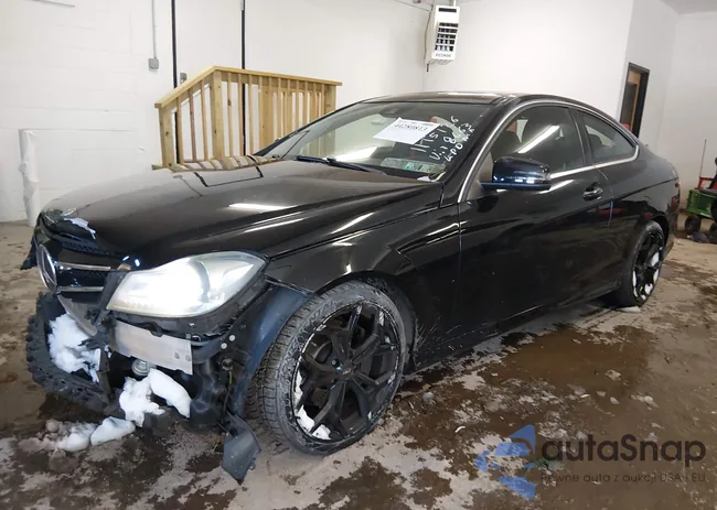 WDDGJ8JB3EG208663: 44280813