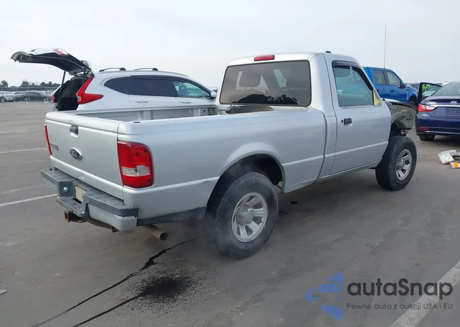 1FTKR1AD2APA24329: 44280851