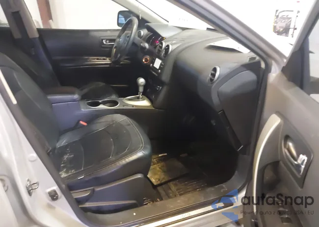 JN8AS5MT6CW274955: 44281045