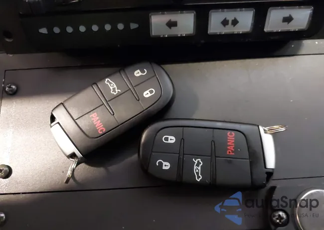 2C3CDXKGXPH705273: 44282185