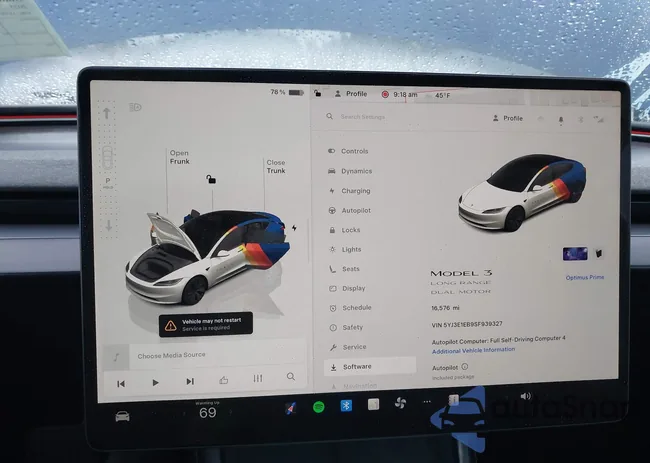 5YJ3E1EB9SF939327: 44282210