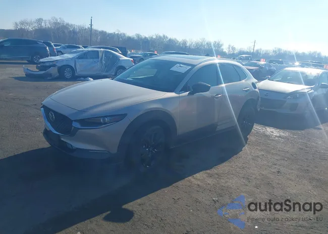 3MVDMBEYXPM541465: 44282251