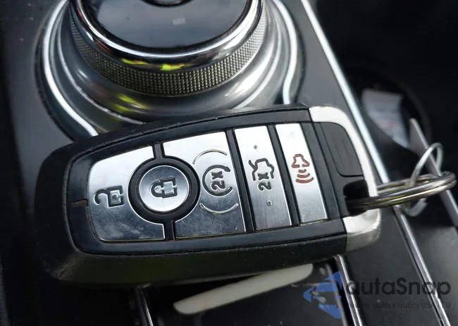 3FA6P0D91JR155016: 44282303