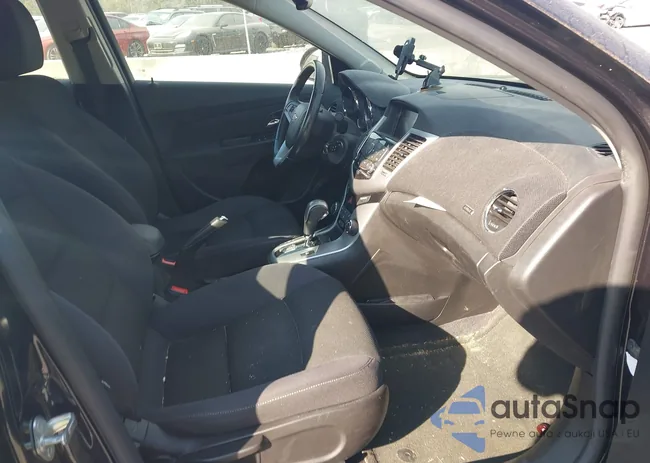 1G1PC5SB0E7146214: 44282327