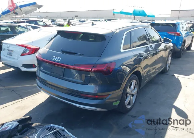 WA1LABGE3KB022325: 44282436