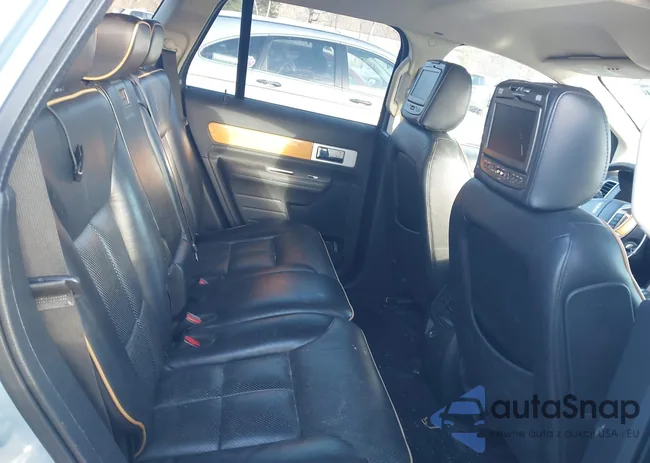 2LMDU88C08BJ26288: 44282446