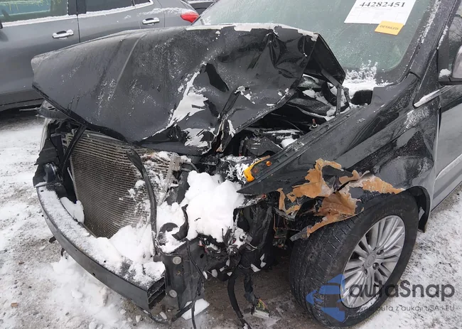 2C4RC1CGXGR208612: 44282451