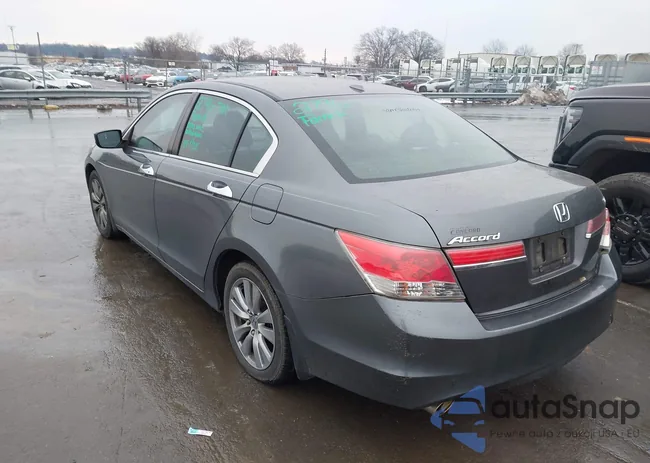 1HGCP3F86CA038176: 44282531