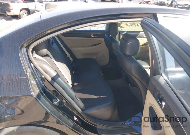 KMHGC4DF3BU140210: 44282547