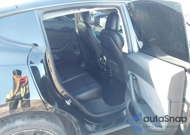 5YJYGDEE4LF027105: 44282594